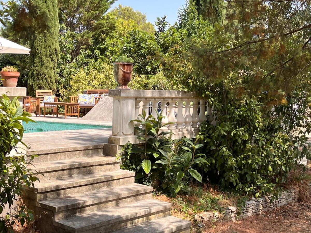 Maisonnette Independante Avec Jardin/Patio Nîmes Eksteriør bilde