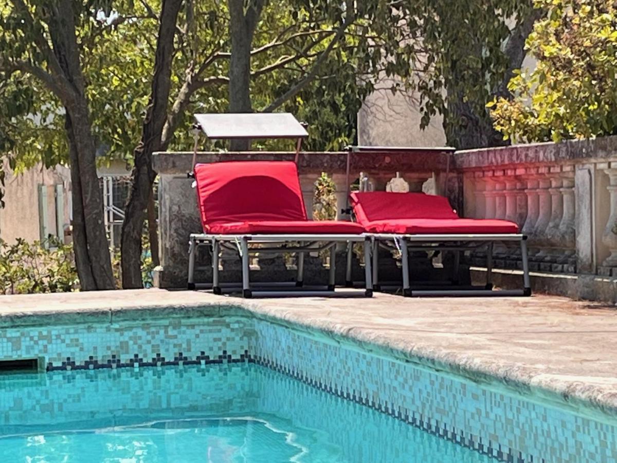 Maisonnette Independante Avec Jardin/Patio Nîmes Eksteriør bilde